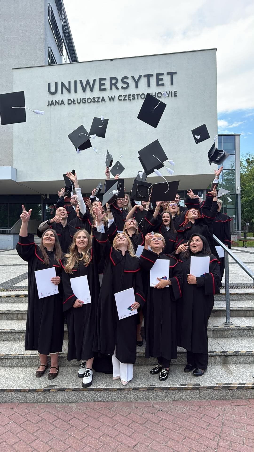 Zakończenie XVI cyklu Studiów Podyplomowych Administracja Publiczna 2 Zakończenie XVI cyklu Studiów Podyplomowych Administracja Publiczna 2